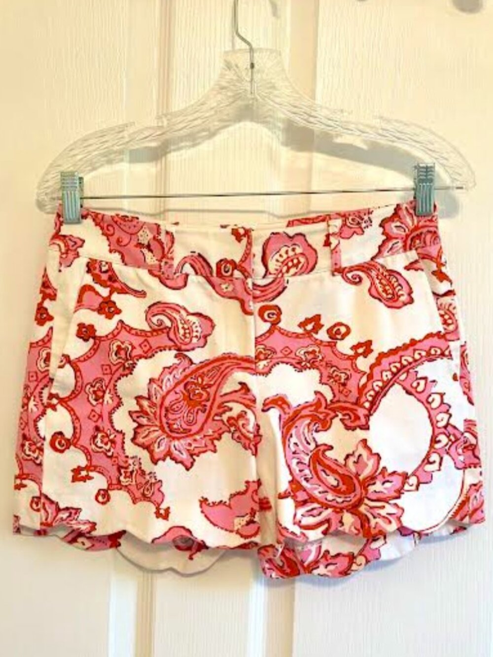 J. McLaughlin Shorts Size 0 Paisley Print Vibrant Pink Red Ivory-White